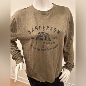 Hocus Pocus Women’s 100% Cotton Sanderson Witch Long Sleeve Olive Green Shirt, S